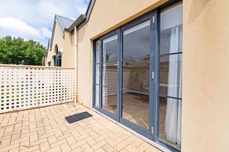 Spacious and light filled serviced apartment