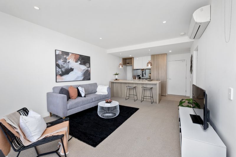 Modern Design, Location and Professional Lifestyle!