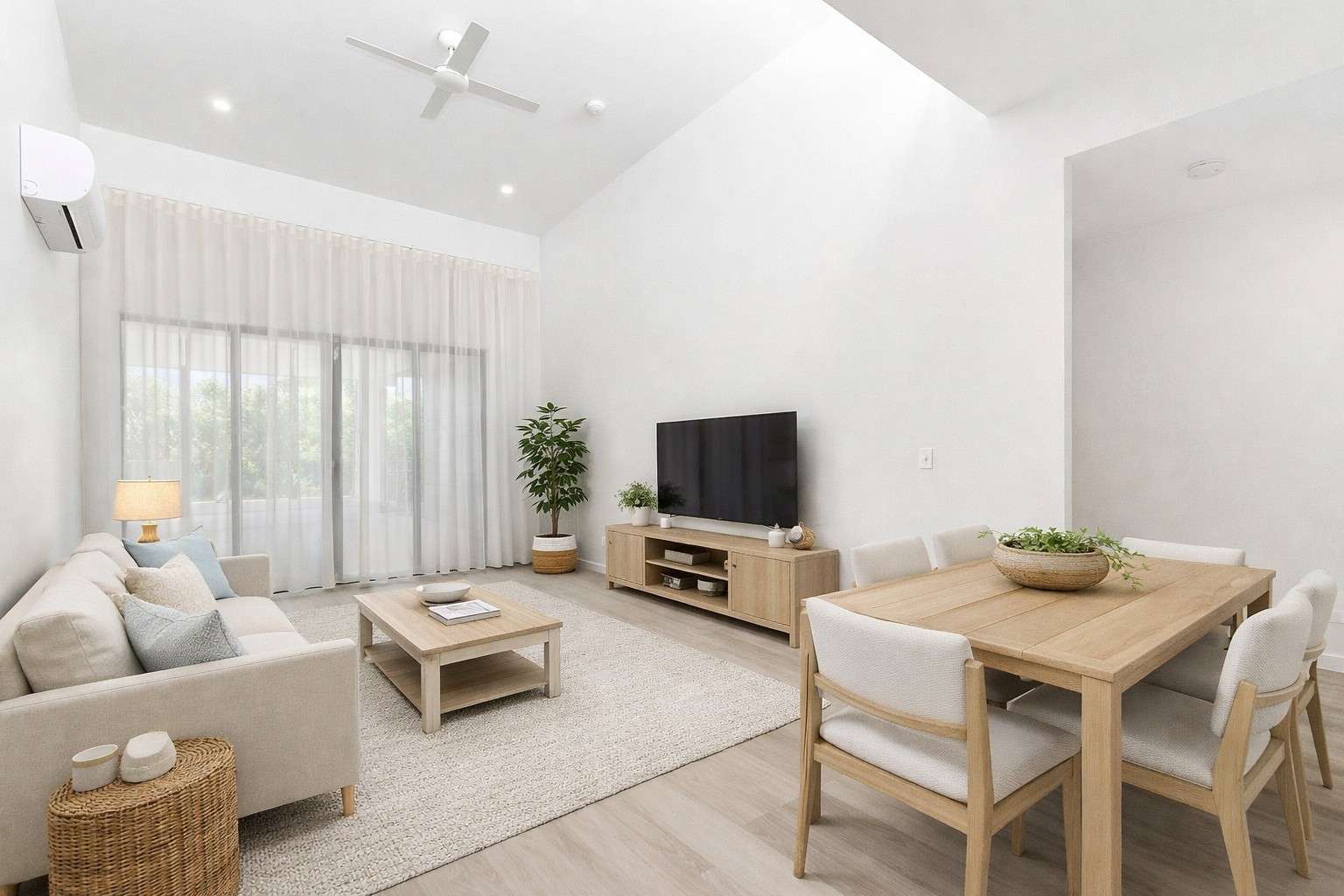 A must see 3 bedroom villa ready to move in now. Villa 281