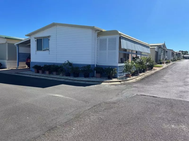 IMMACULATE CORNER BLOCK