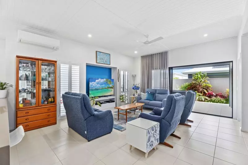 Site 195 - Established Aston