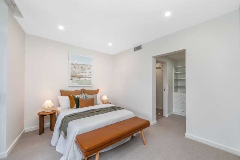 Refurbished Two Bedroom, Ground Floor Apartment with Large Balcony.