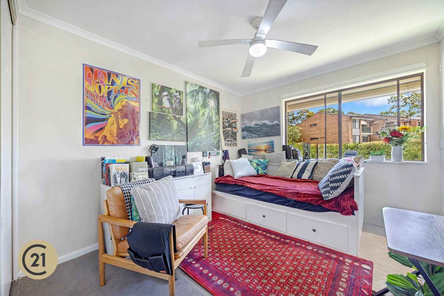 Bright & Airy One Bedroom Serviced Apartment