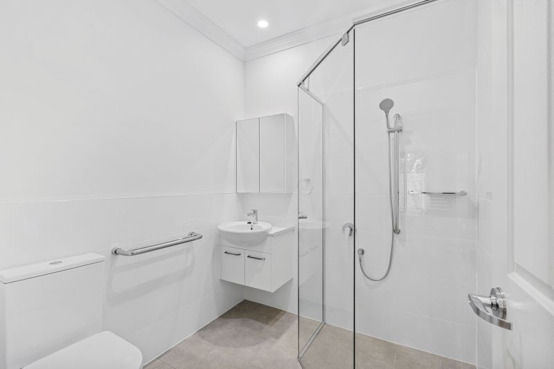 Spacious villa in a central location