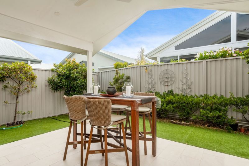 Modern 2 Bedroom Home - Relax and Enjoy!