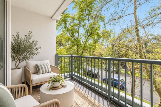 Peaceful One-Bedroom Apartment with a Leafy Outlook