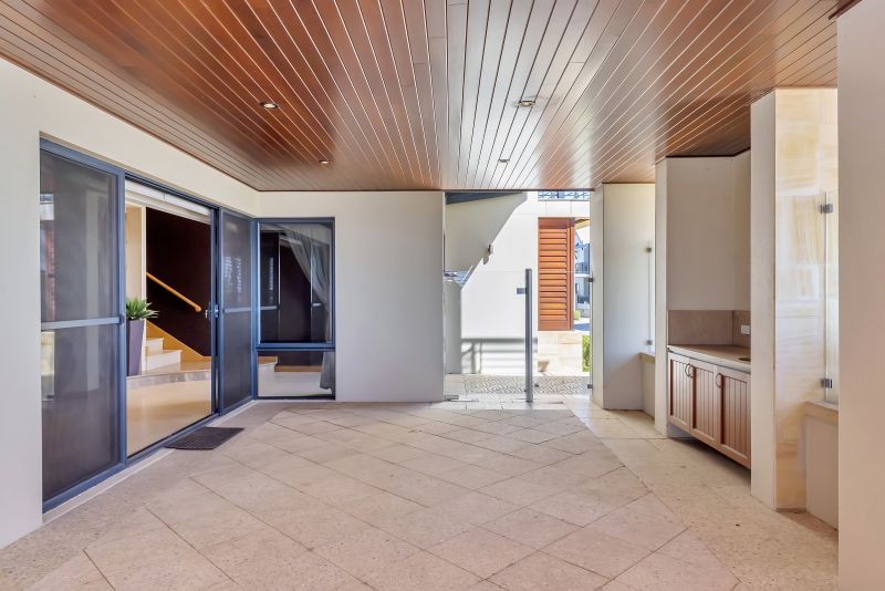 Absolute Beachfront!