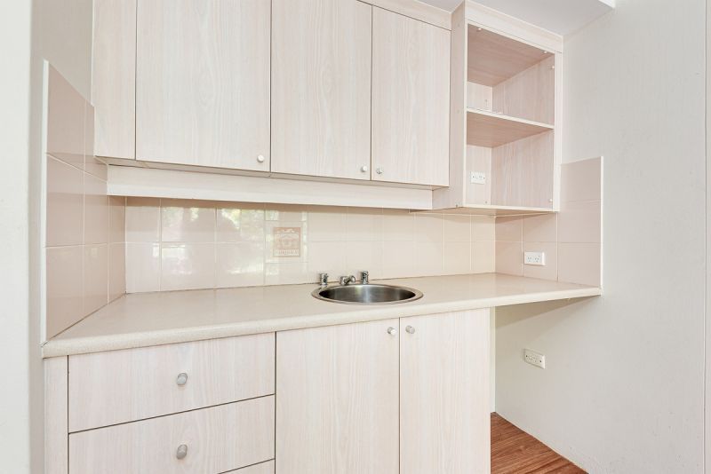 Spacious Ground Floor Apartment