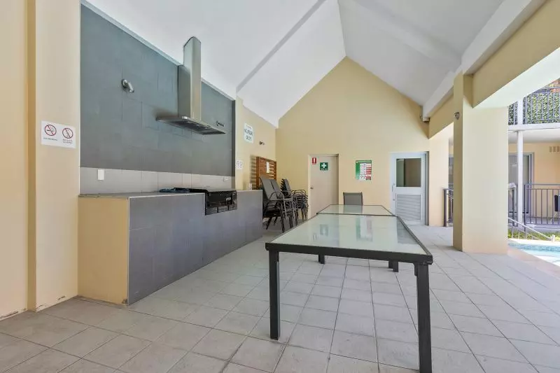 Stunning Views, Central Living!