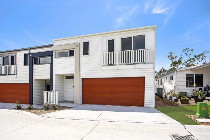 Impressive two-storey lakefront home