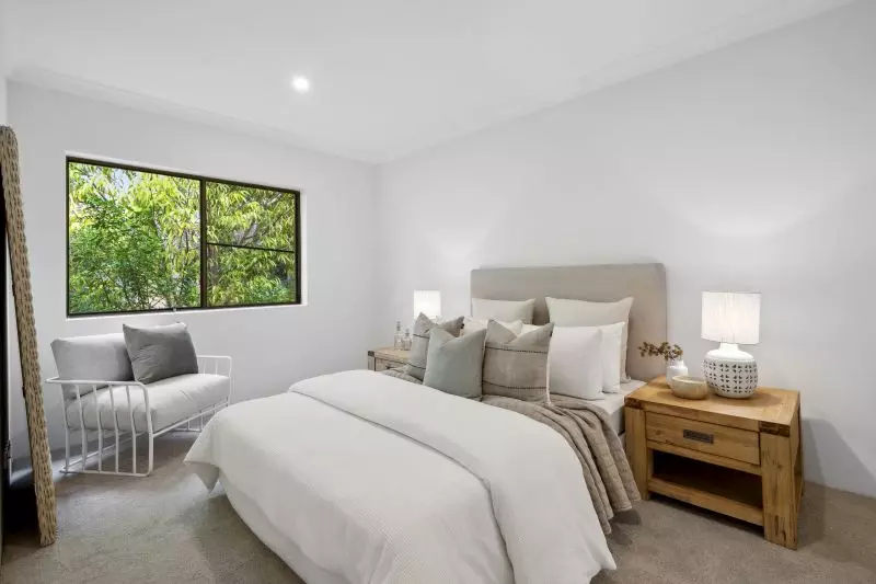 Contemporary & Stylish with Tranquil Reserve Views