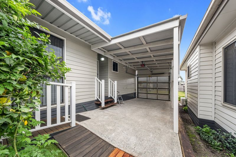 Bright & Spacious Living!