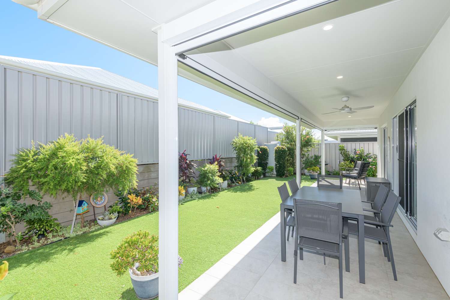 Elegant Lotus Living 