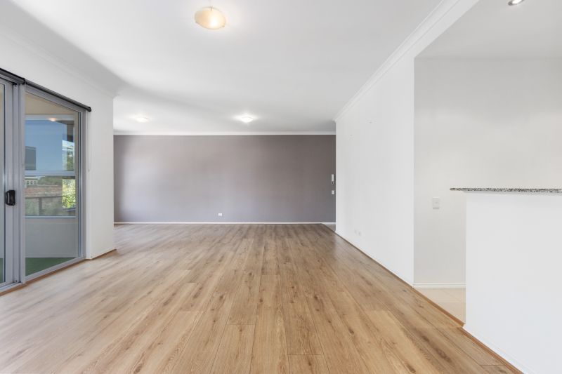 Stunning Views, Central Living!