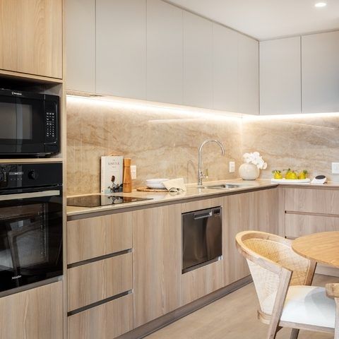 Generous 1-bedroom apartment with your own private balcony