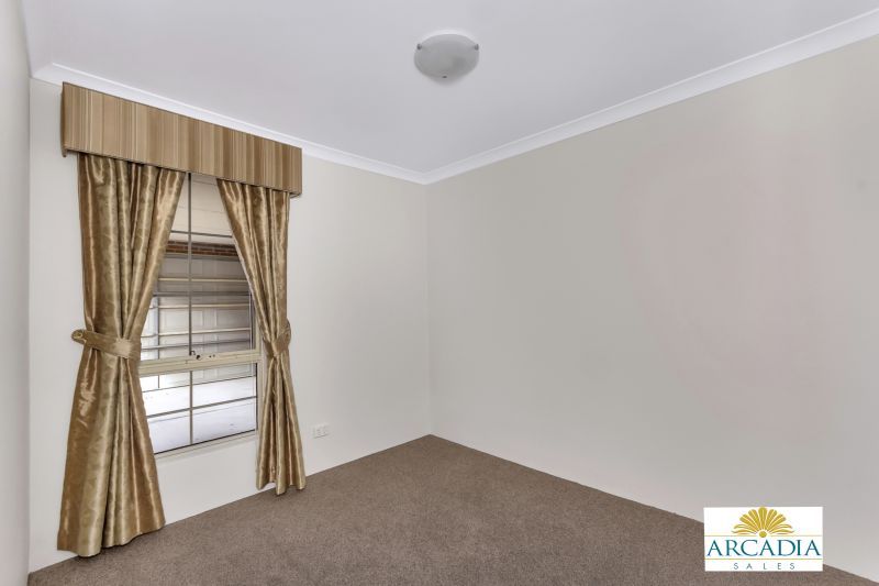 ARCADIA WATERS MADDINGTON - Located in the Middle of the Village