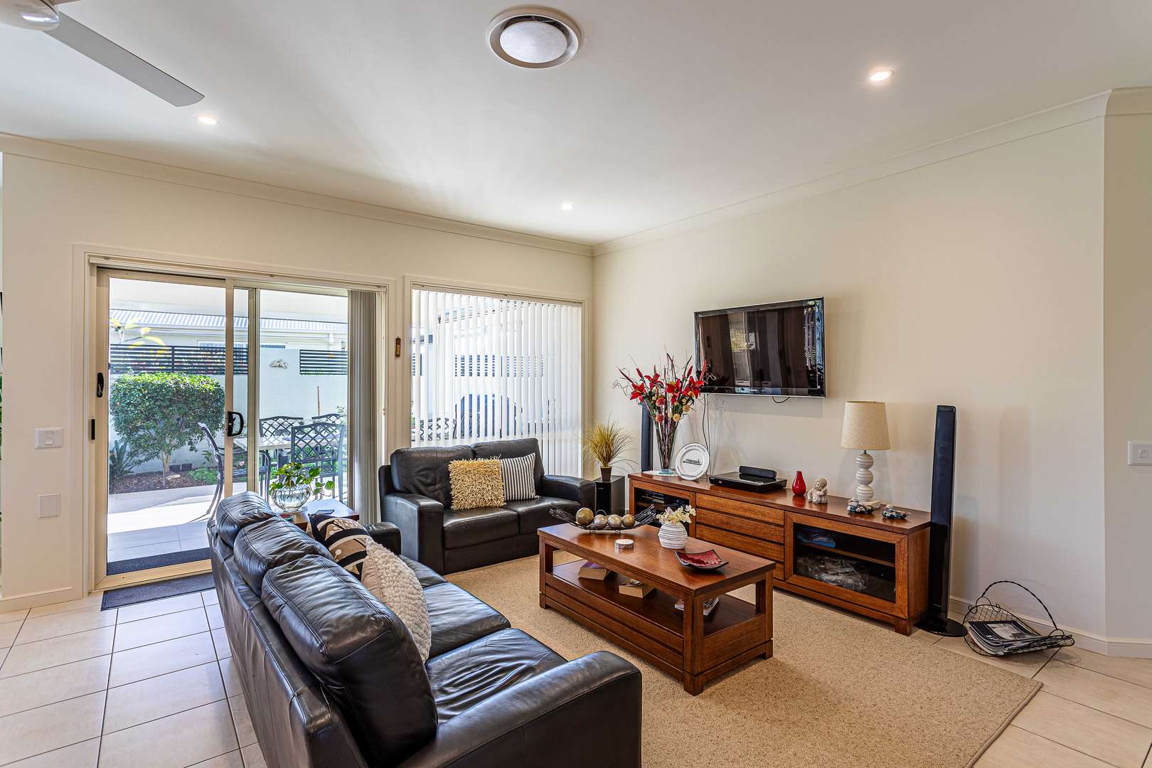 Degas - by Palm Lake Resort Tea Gradens