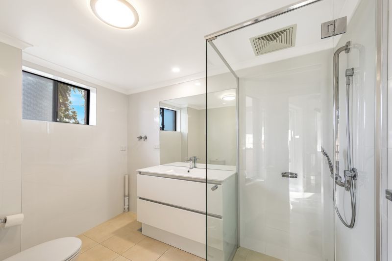 Comfortable Serviced Apartment with Enclosed Balcony