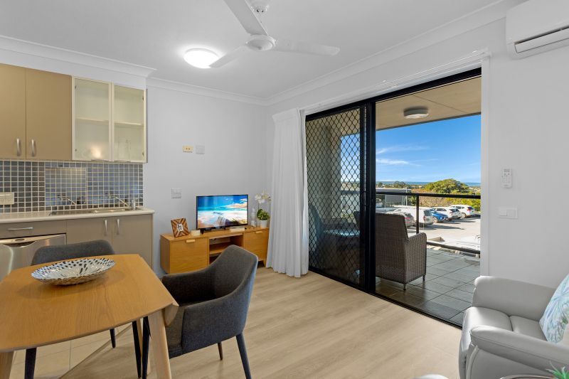 Cosy studio apartment with ocean views