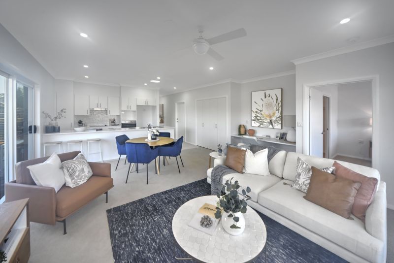 Modern villa in central location