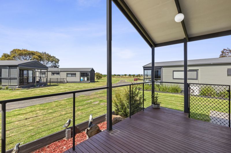 Relaxed Swan Bay Living