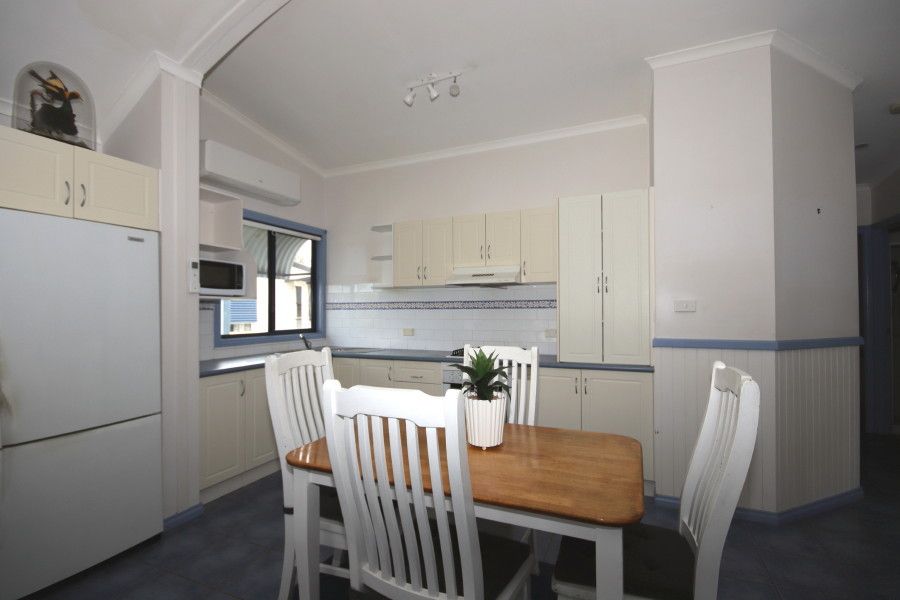 Tasman Holiday Park - North Star - Over 50's Residential Park