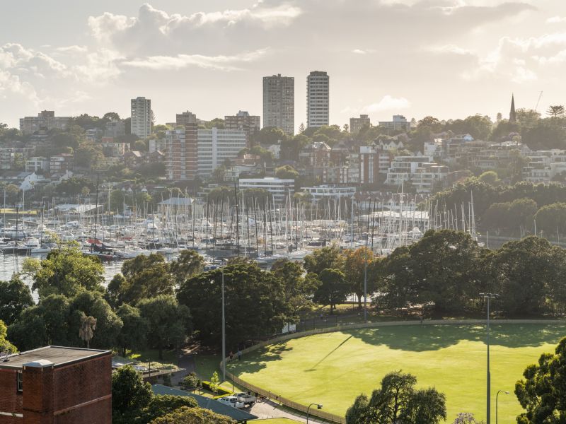 Harbourside Living in Prestigious Elizabeth Bay