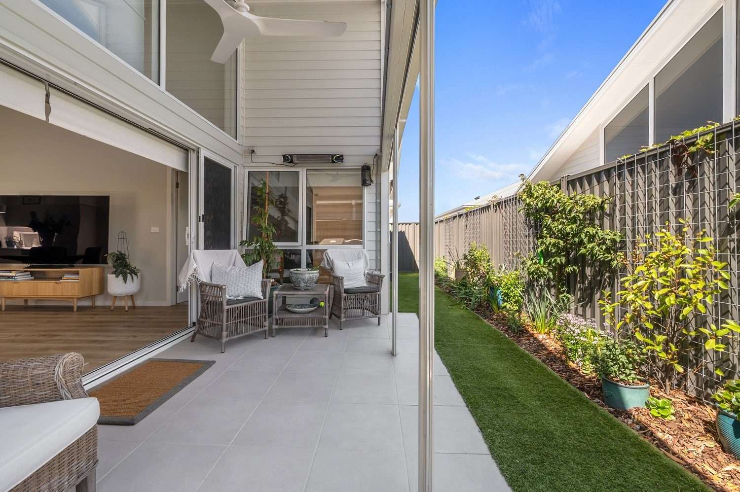Elegant Home, Premium Extras