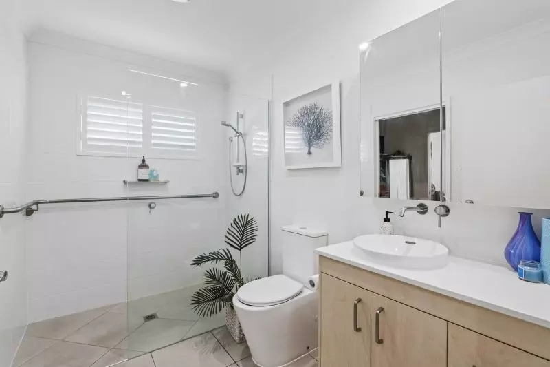 Peaceful Modern Living with Generous Outdoor Space