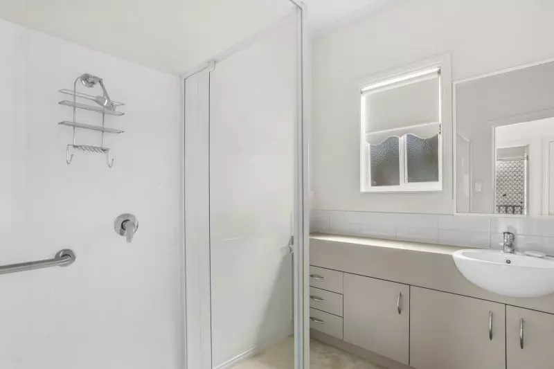 Charming Two Bedroom Cottage in Quiet Location