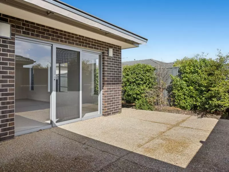 AVAILABLE NOW - 'The Botanical' light-filled 3br villa with double garage