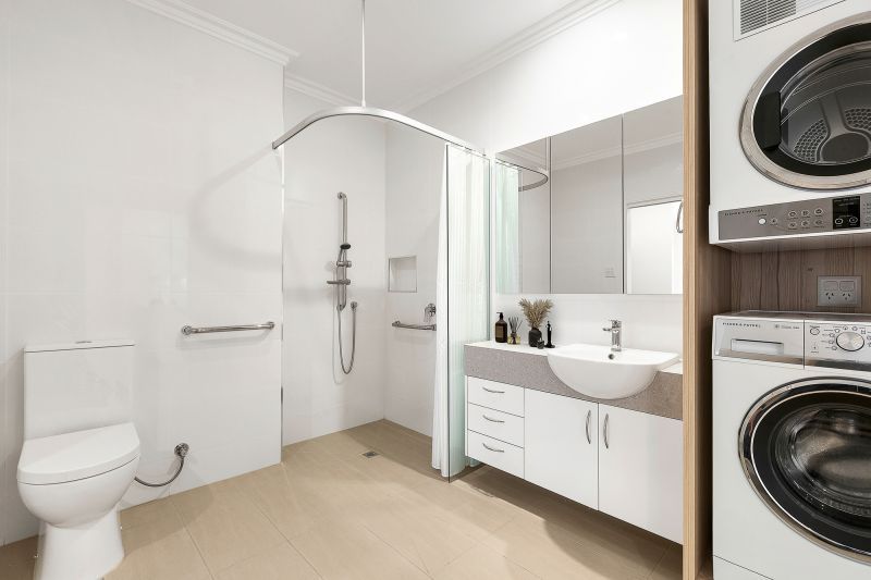 Light and bright apartment