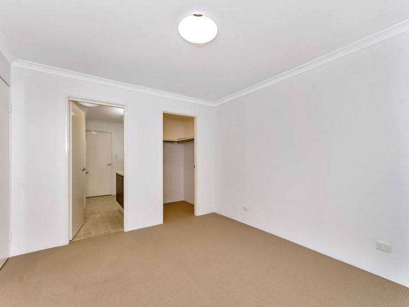 ARCADIA WATERS MADDINGTON - This Property Is Sure To Impress...