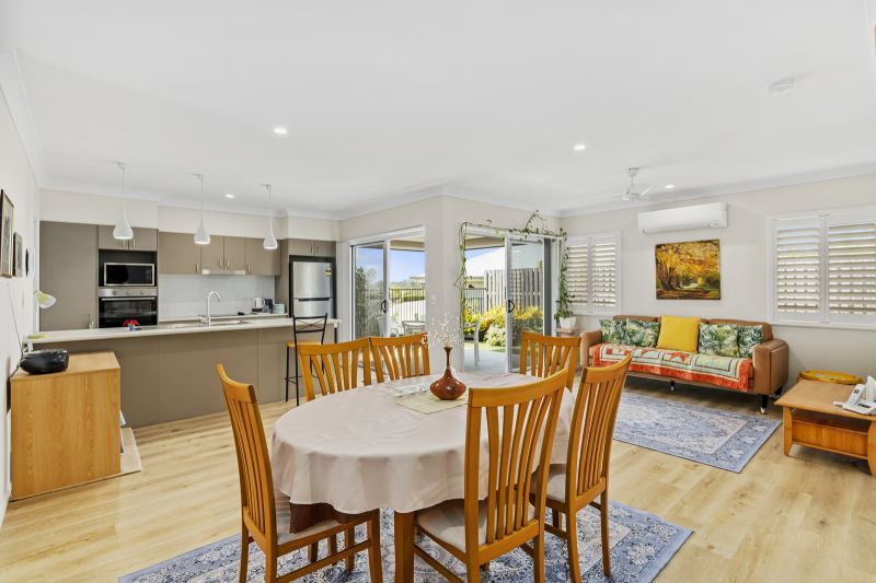 Inviting Corner Haven – Spacious Alfresco