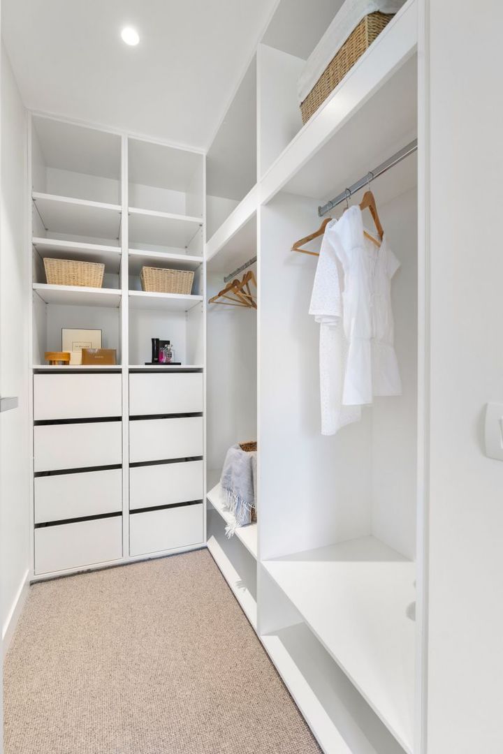 Enjoy Effortless Retirement Living in a Modern 3-Bed Carlton Apartment