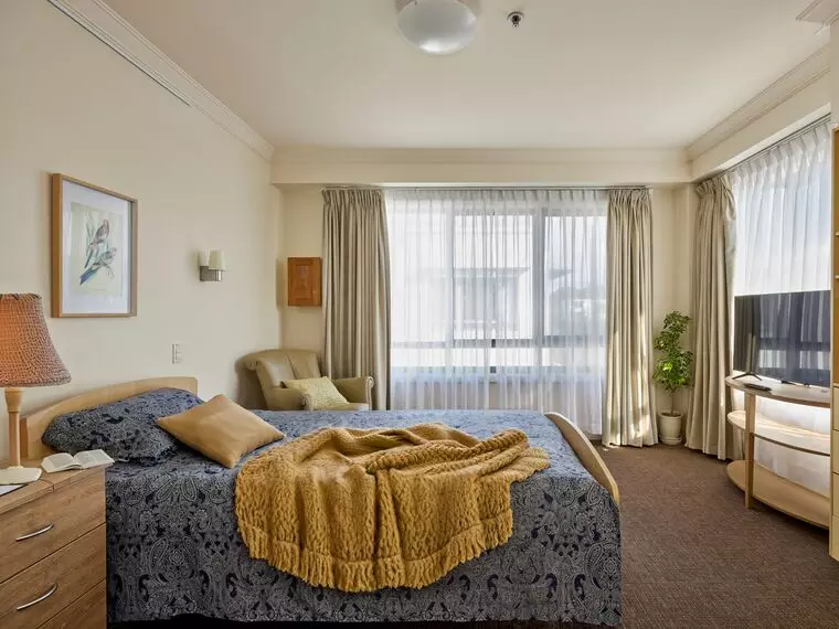 Goodhew Gardens + Bay Breeze