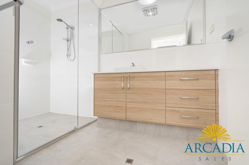 ARCADIA WATERS GERALDTON - Fully Refurbished, Ideal Location Next to Clubhouse