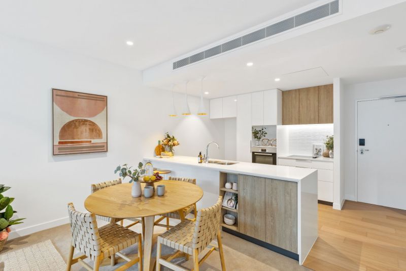 Spacious and bright two-bedroom apartment