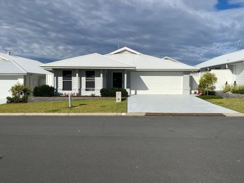 Pre-loved home -View by appointment, contact Lisa today.