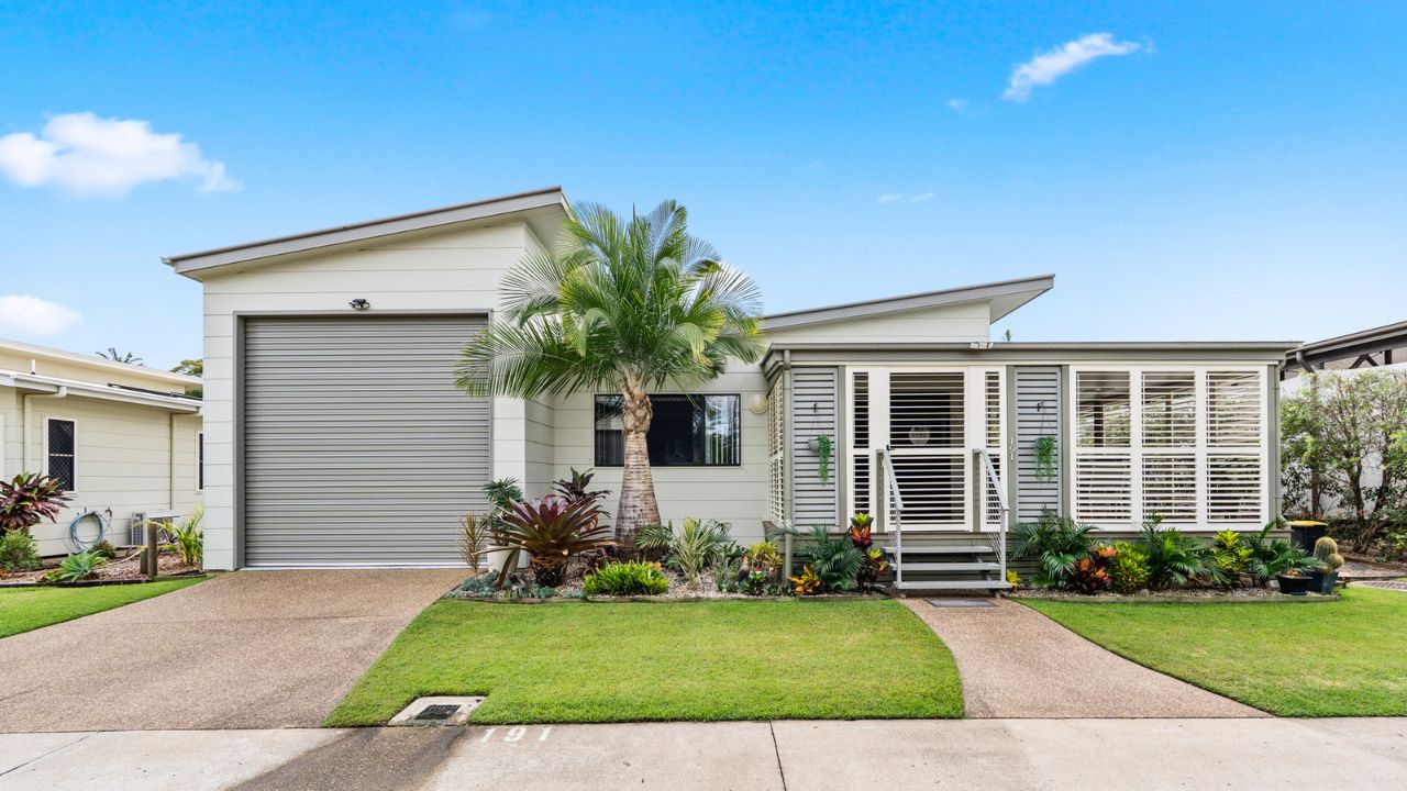 Quiet Location, Great Position, Low Maintenance!