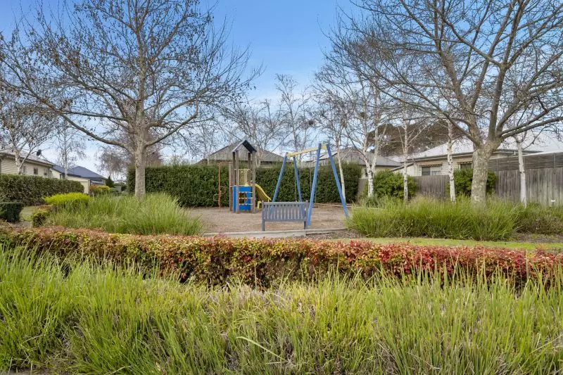 Two Bedroom Home Close To Clubhouse and Pool