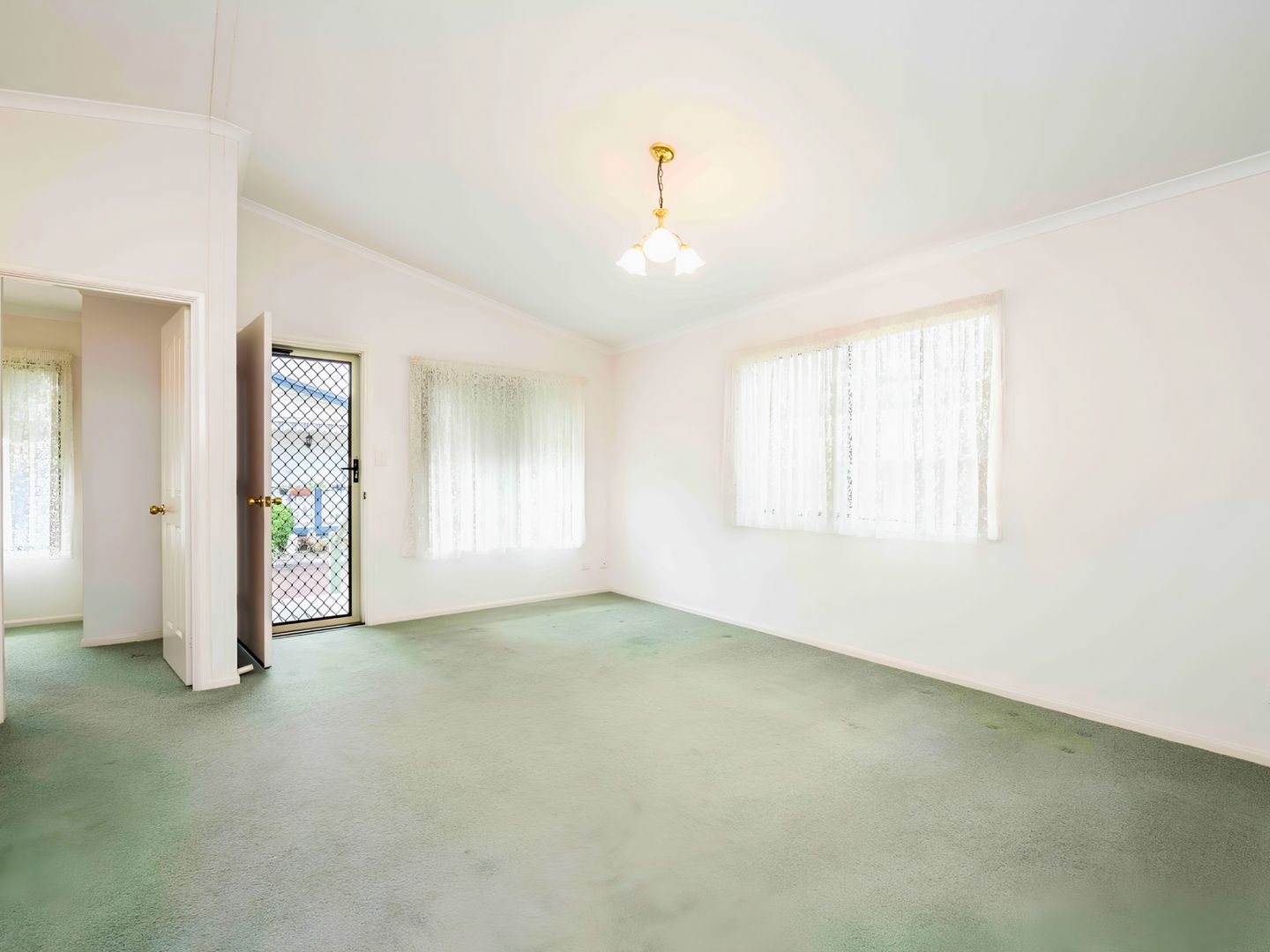 Riverside Gardens Estate - Site 34