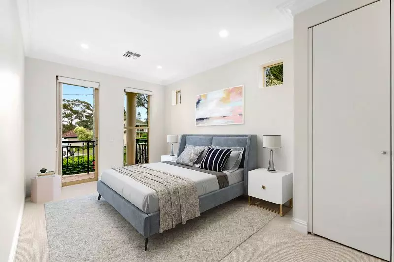 Sophisticated Living by the Bay