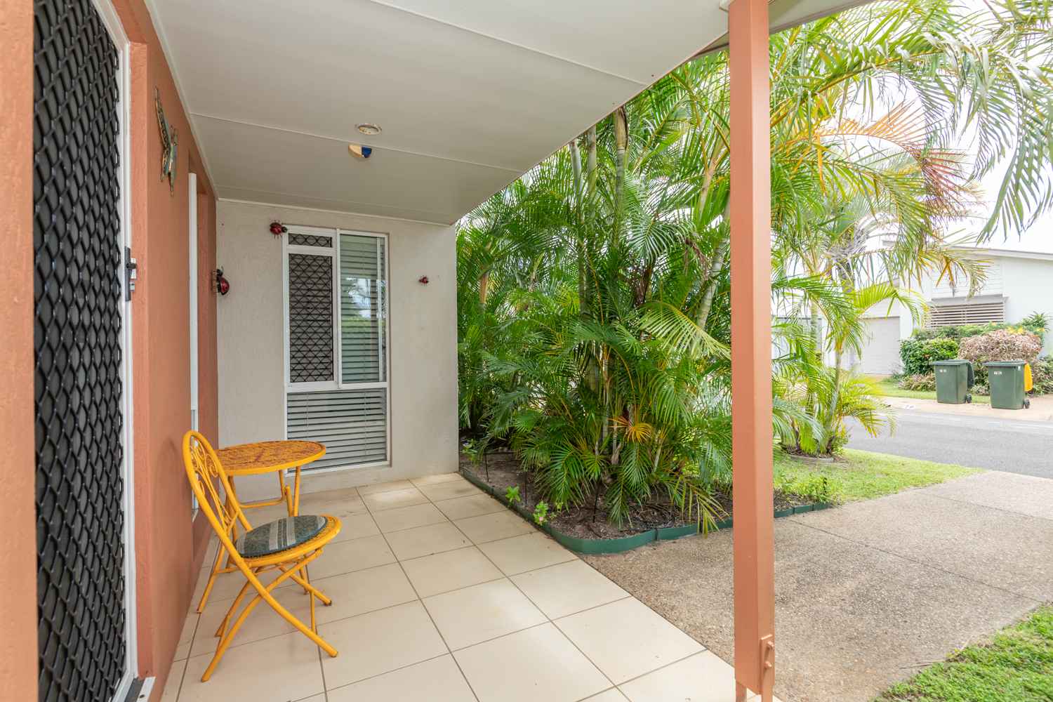 Charming Lifestyle Living