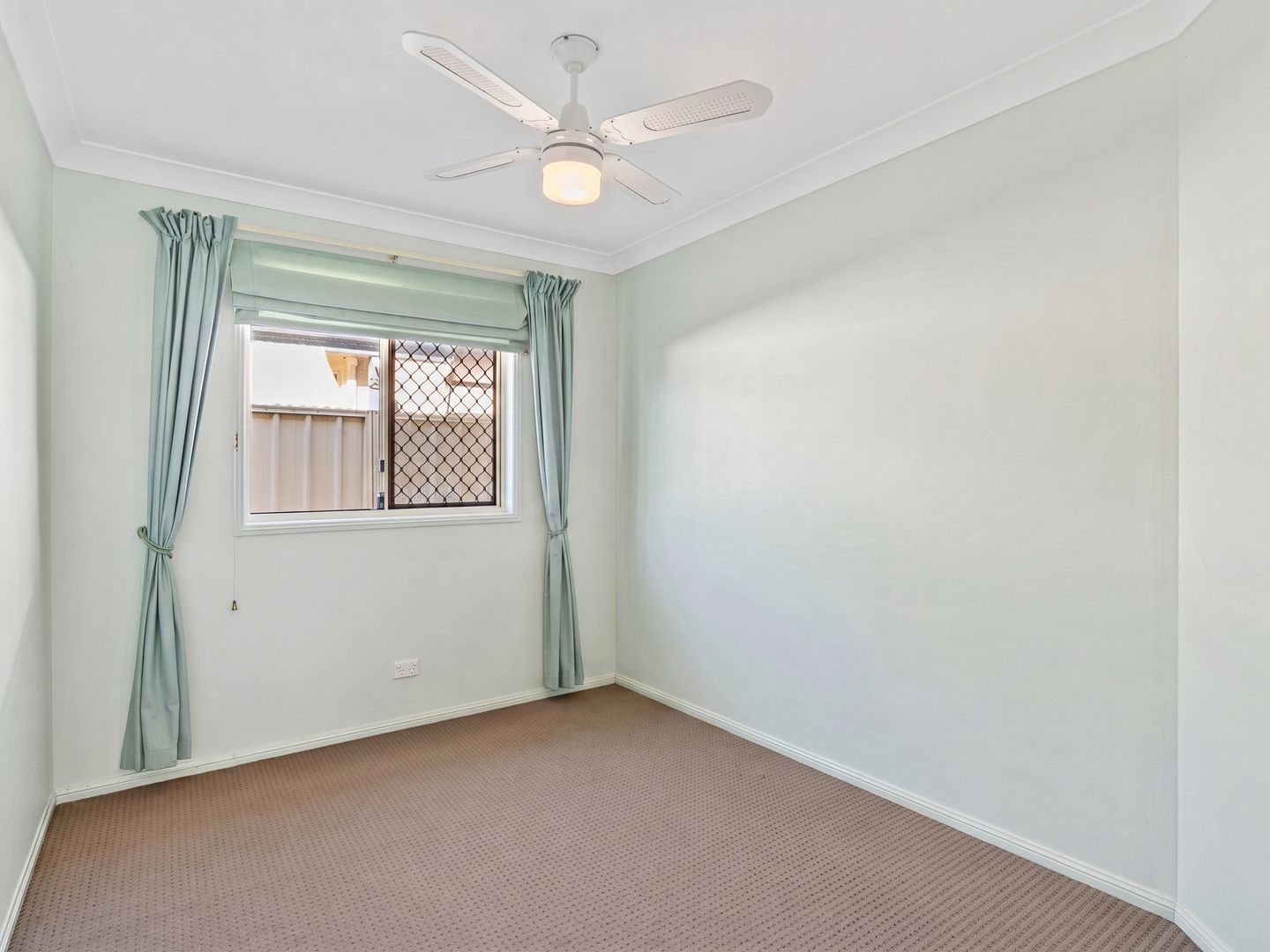 Pet Friendly Perimeter Site with Lovely Outlook
