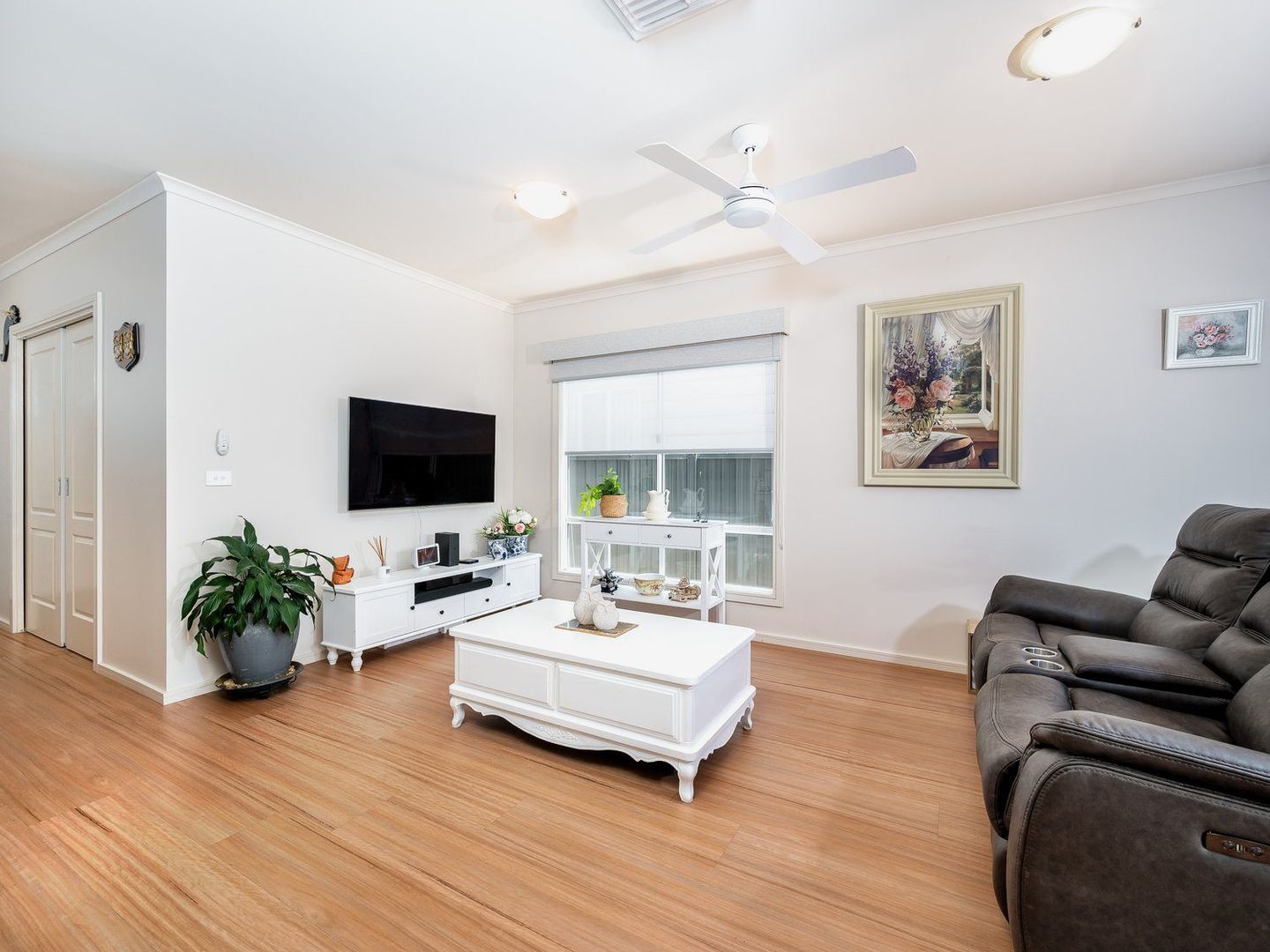 Lifestyle Communities Shepparton - Fresh and bright with study