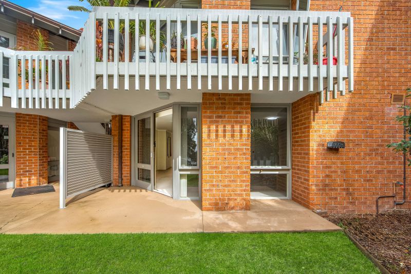 Ground Floor Spacious Unit!