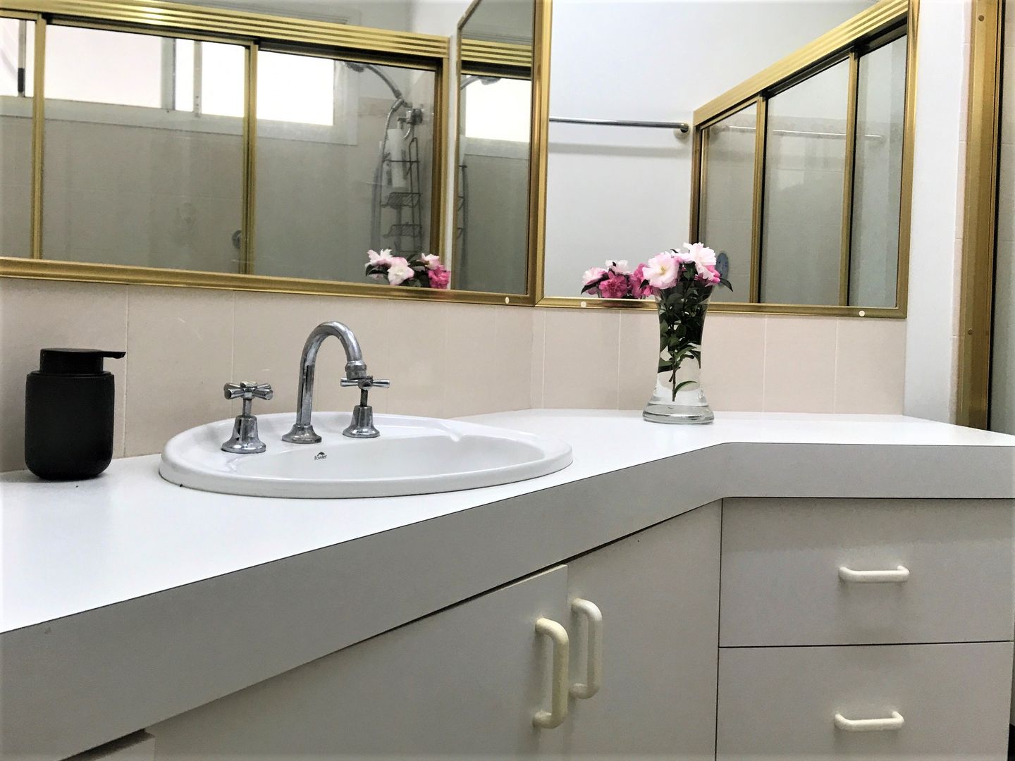 Charming North-Facing Home in Tranquil Cul-de-Sac – in the relaxing  and friendly over 55’s lifestyle community