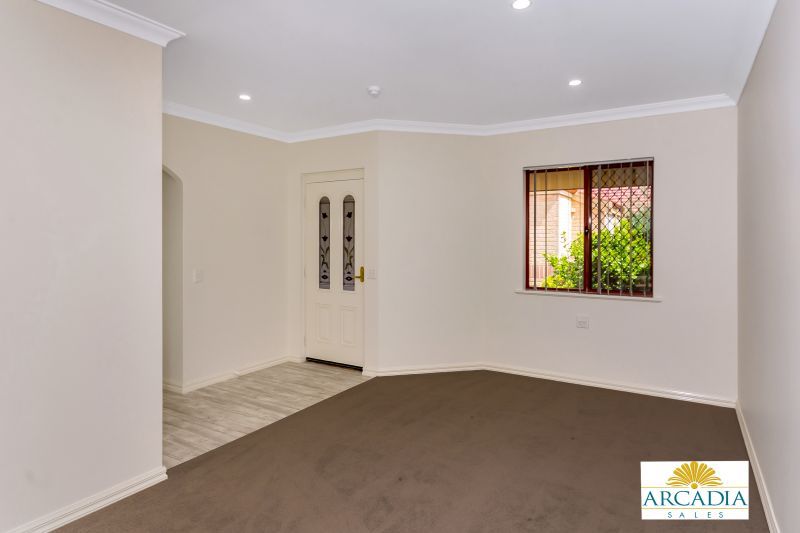 ARCADIA WATERS BICTON - Sought After Ground Floor Villa