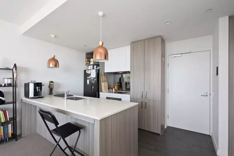 Great Location, Modern & Professional Lifestyle!